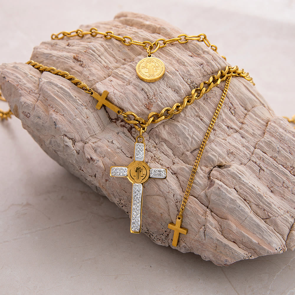 Collar de Cadena Mixta con Dije de Cruz de San Benito Estilo por Capas