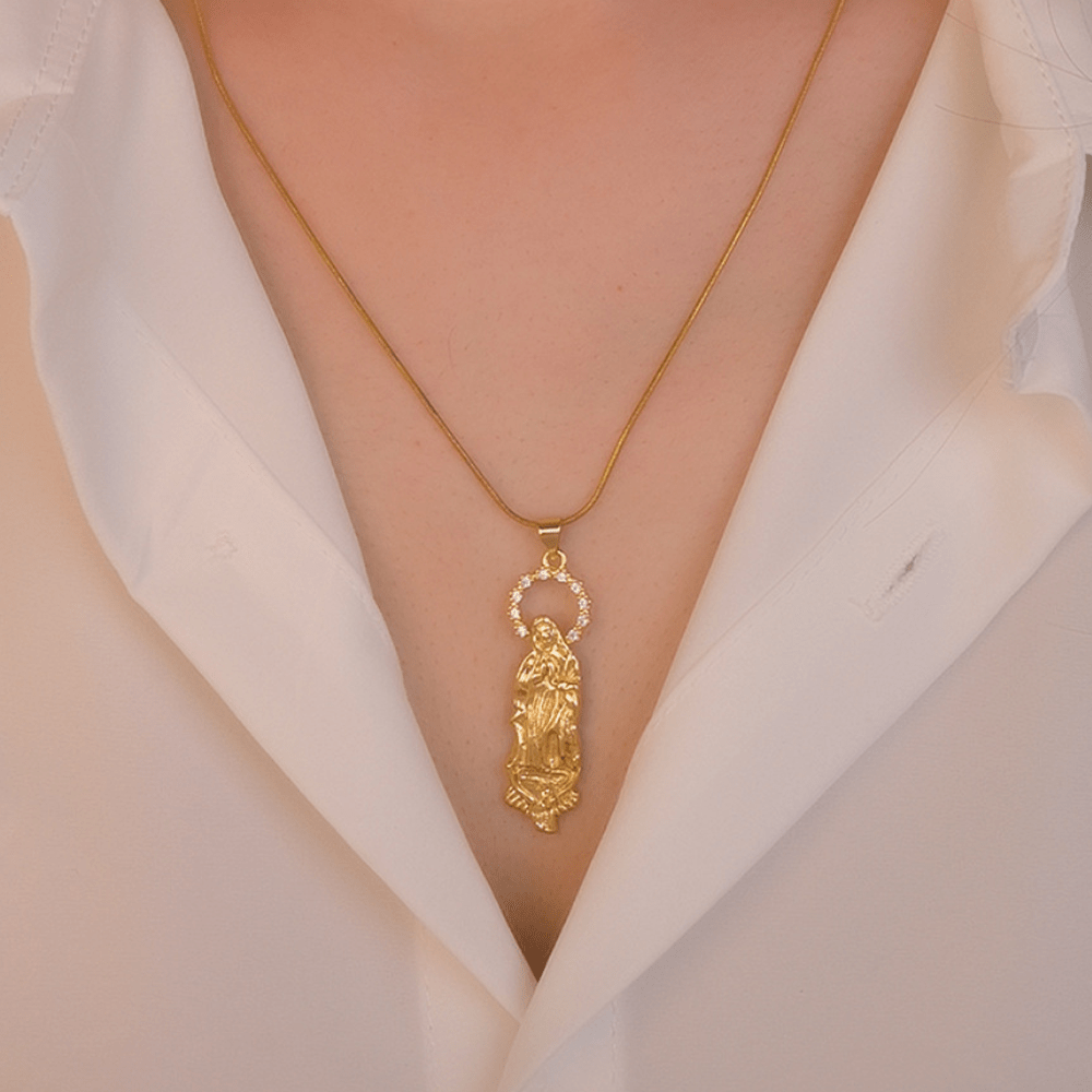 Collar con Dije de la Asunción de la Virgen y la Virgen de Guadalupe Estilo Lujo