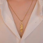 Collar con Dije de la Asunción de la Virgen y la Virgen de Guadalupe Estilo Lujo