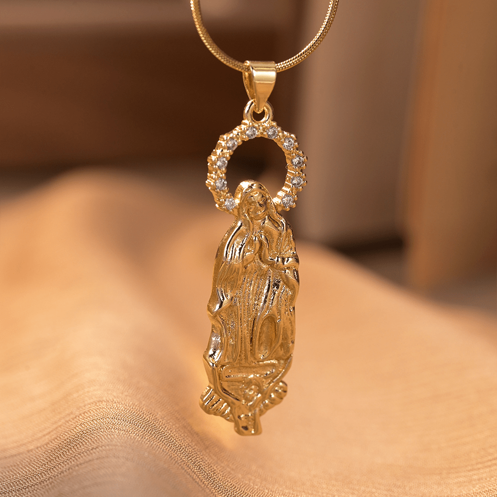Collar con Dije de la Asunción de la Virgen y la Virgen de Guadalupe Estilo Lujo