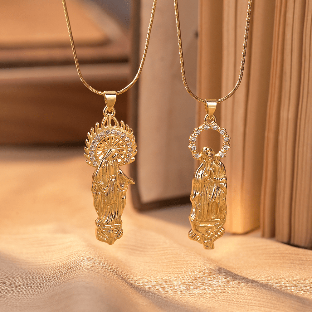 Collar con Dije de la Asunción de la Virgen y la Virgen de Guadalupe Estilo Lujo