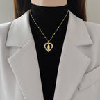 Collar con Dije de la Virgen de Guadalupe en Forma de Corazón con Gemas Estilo Lujo