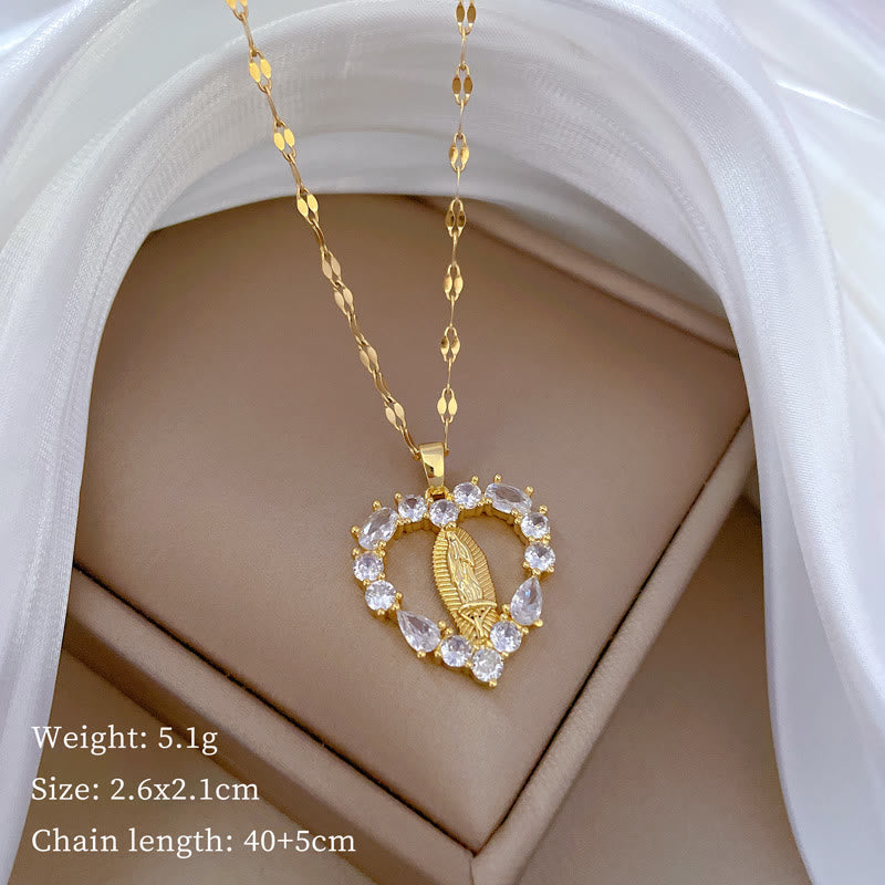 Collar con Dije de la Virgen de Guadalupe en Forma de Corazón con Gemas Estilo Lujo