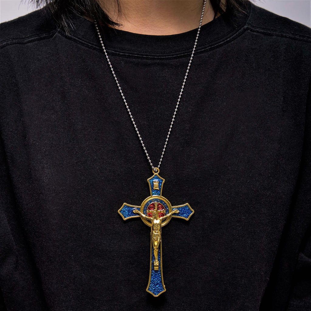 Collar con Dije Crucifijo Artesanal Grande Rojo/Azul Estilo Clásico (5 colores)