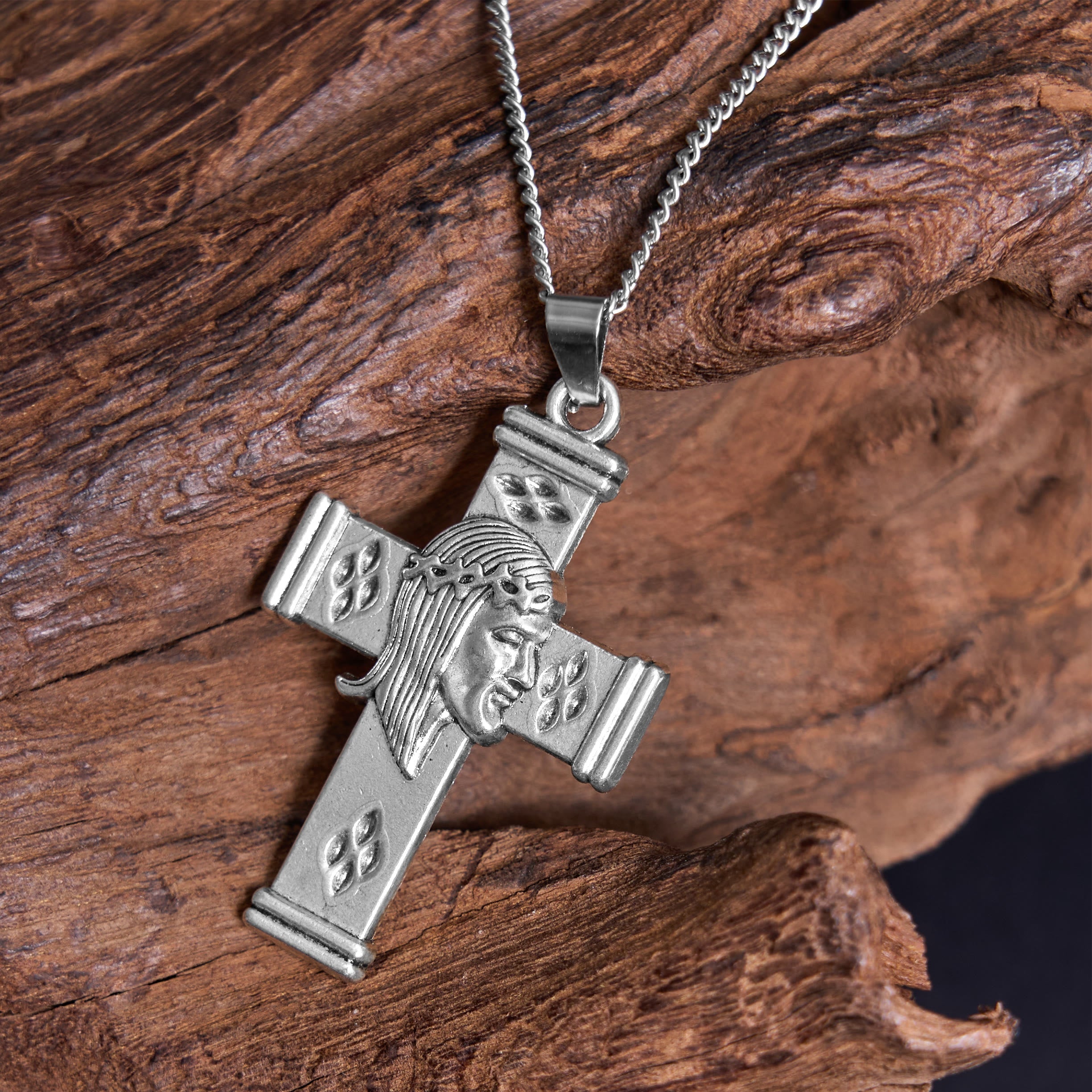 Collar con Dije de Protección Cruz con Ícono de Jesús Estilo Retro