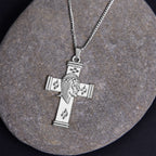 Collar con Dije de Protección Cruz con Ícono de Jesús Estilo Retro