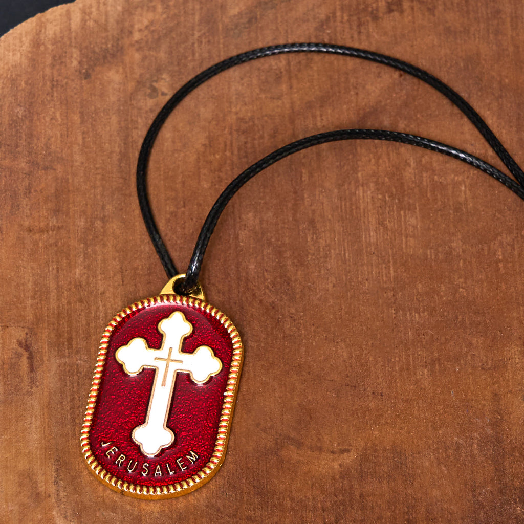 Collar con Dije Escudo de Protección Cruz de Jerusalén Estilo Moderno