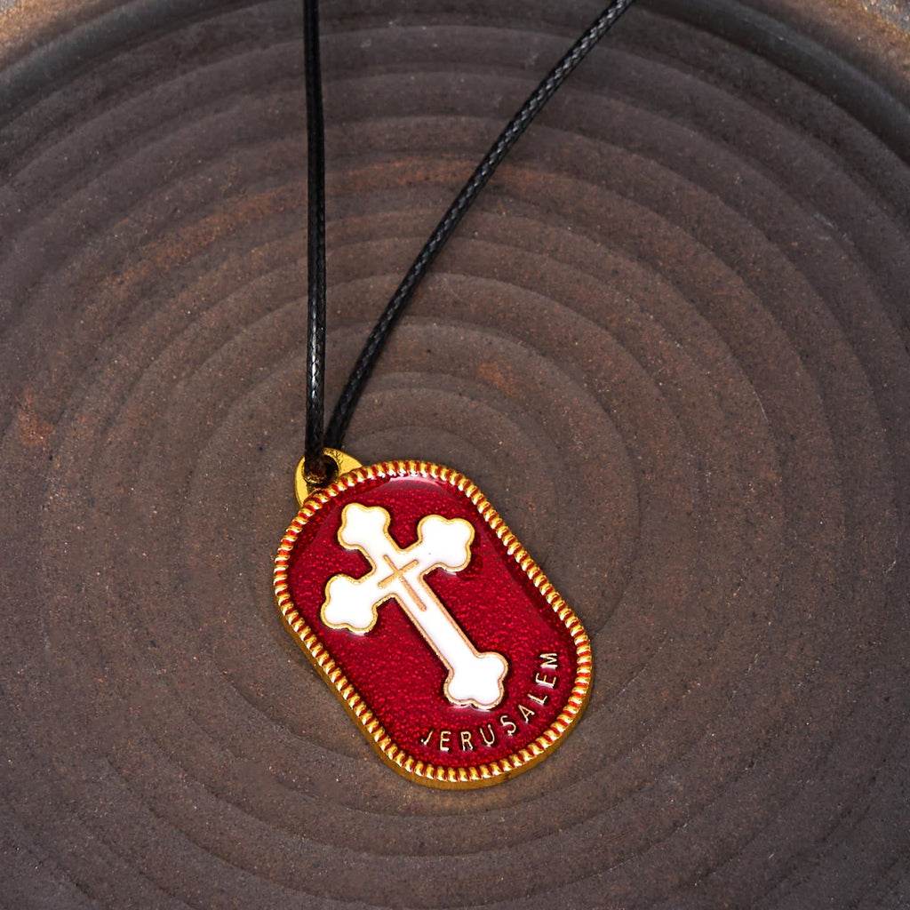 Collar con Dije Escudo de Protección Cruz de Jerusalén Estilo Moderno