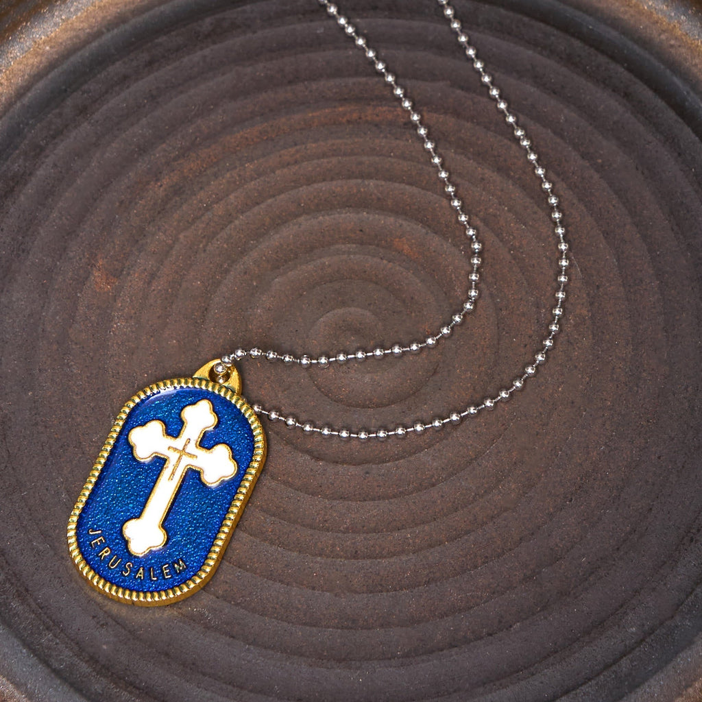 Collar con Dije Escudo de Protección Cruz de Jerusalén Estilo Moderno