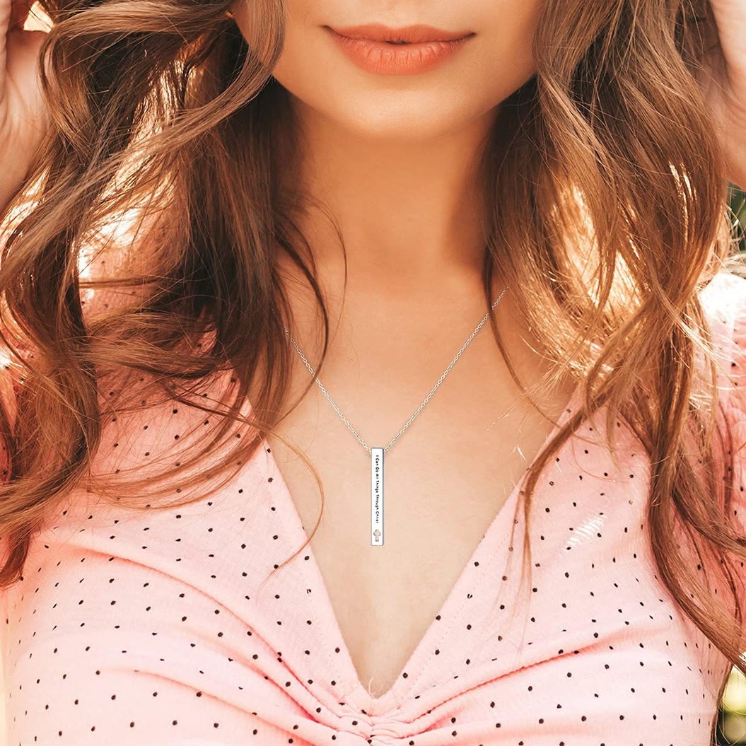 Collar con Dije de Versículo Bíblico de Fuerza e Inspiración Estilo Minimalista (8 versículos)