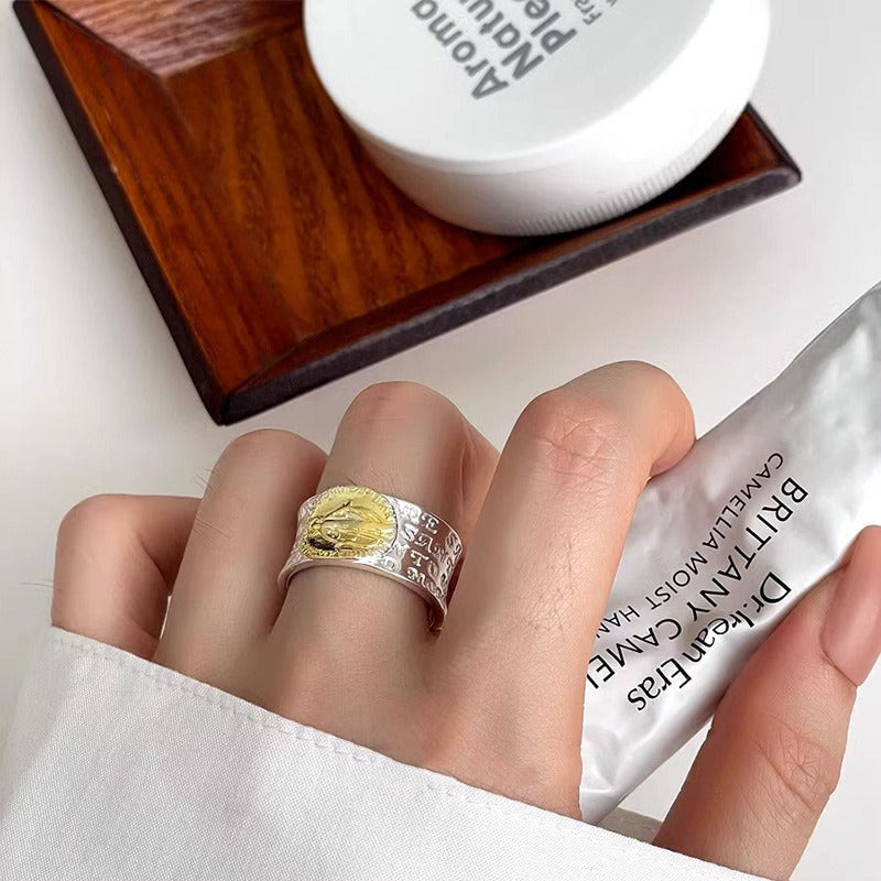 Anillo Ajustable de Aleación con Medalla Milagrosa Dorada de la Virgen Estilo Retro