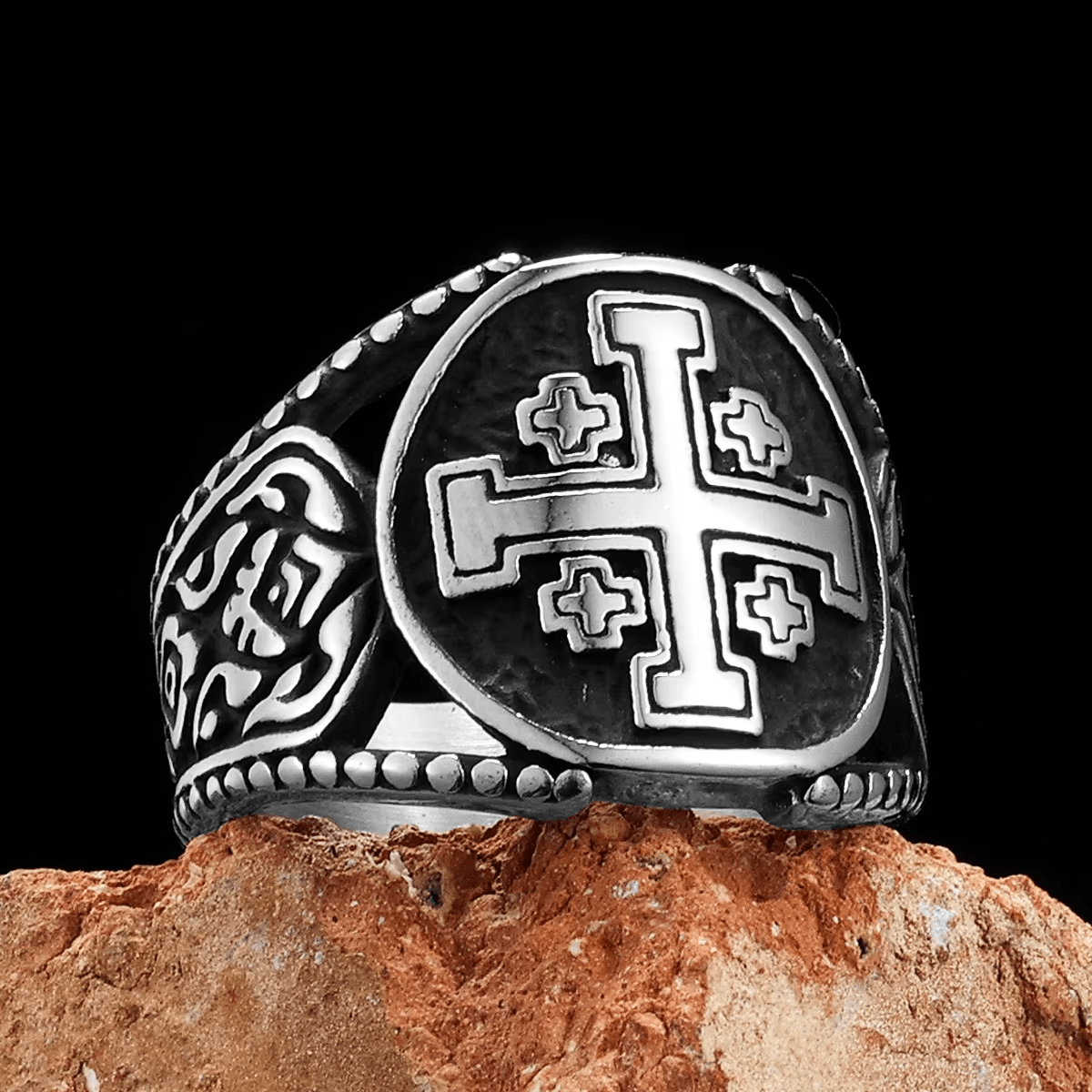 Anillo de Aleación con Símbolo Cruz de Jerusalén Estilo Artesanal Clásico