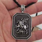 Collar de Oración y Protección con Dije de San Jorge y el Dragón Estilo Clásico