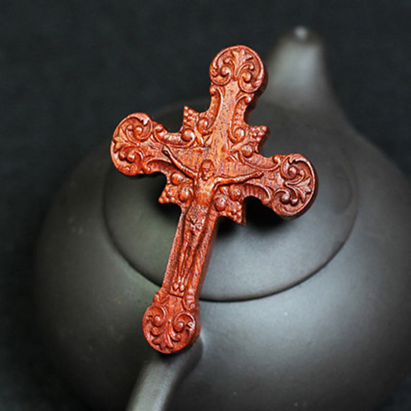 Collar con Dije de Palisandro Crucifijo con Volutas de Protección Sagrada Estilo Clásico
