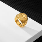 Anillo de Acero Inoxidable con Cruz Estilo Clásico: Protección Sagrada