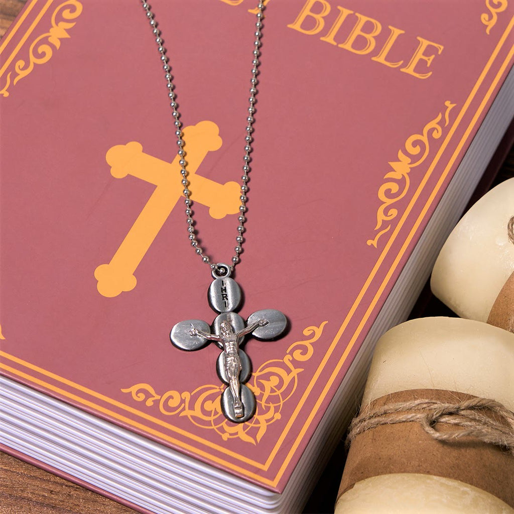 Collar Religioso con Dije Amuleto Crucifijo Protector Estilo Sencillo