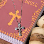 Collar Religioso con Dije Amuleto Crucifijo Protector Estilo Sencillo