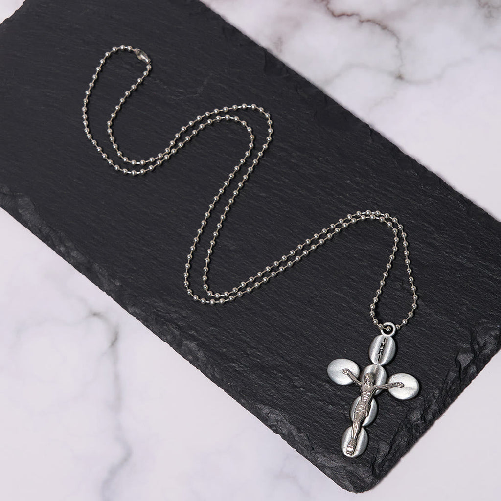 Collar Religioso con Dije Amuleto Crucifijo Protector Estilo Sencillo
