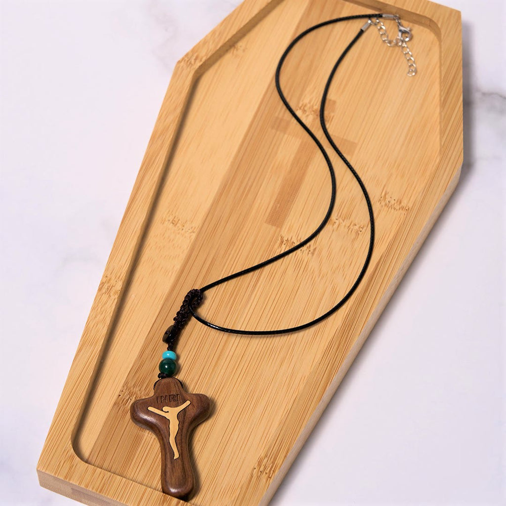 Llavero/Collar con Dije Amuleto de Cruz de Jesús en Sándalo y Boj Estilo Minimalista