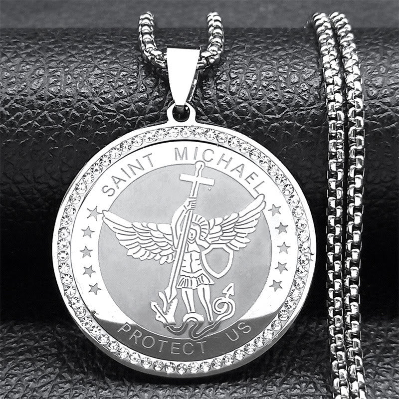 Collar con Dije de Bendición Sagrada "San Miguel Protégenos" Estilo Clásico