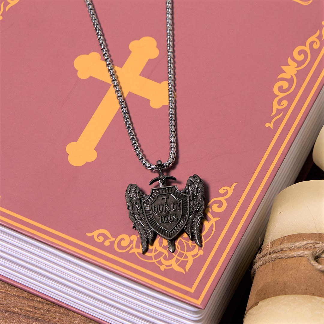 Collar Escudo de Fe Colección Ángel de la Guarda "Quis Ut Deus"