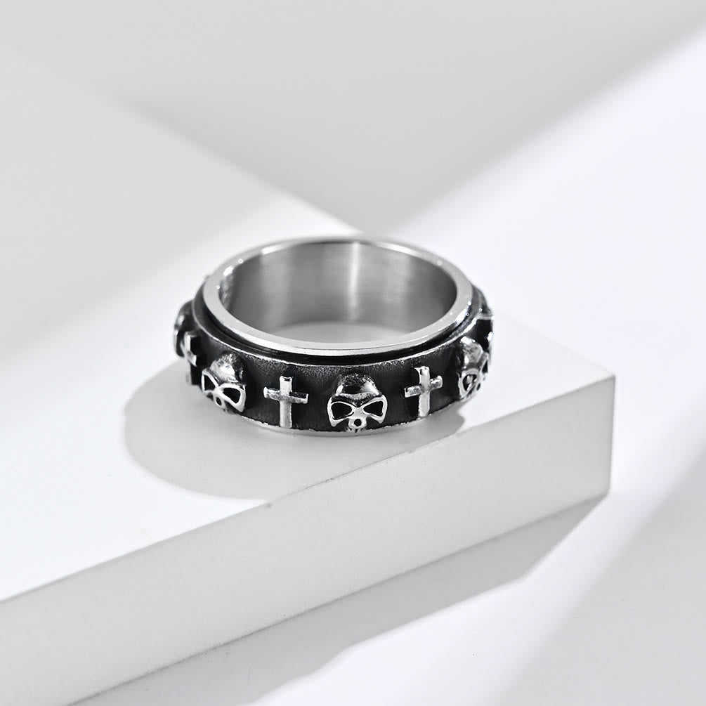 Anillo Giratorio de Acero de Titanio con Cruz y Calavera Estilo Moderno