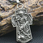 Collar de Titanio con Dije de la Medalla "San Miguel Arcángel Protégenos"