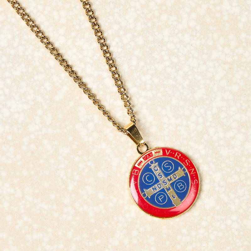 Collar con Dije de Fe y Protección Símbolo de San Benito en 2 Colores Estilo Retro