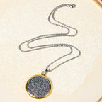 Collar con Dije de Fe Símbolo de Exorcismo de San Benito en 2 Colores Estilo Retro