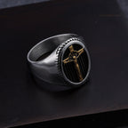 Anillo de Titanio con Crucifijo Sencillo Estilo Retro: Protección y Fuerza
