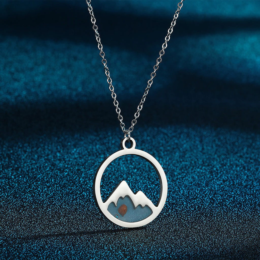 Collar con Dije de Fe Semilla de Mostaza y Montaña Estilo Moderno