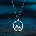 Collar con Dije de Fe Semilla de Mostaza y Montaña Estilo Moderno