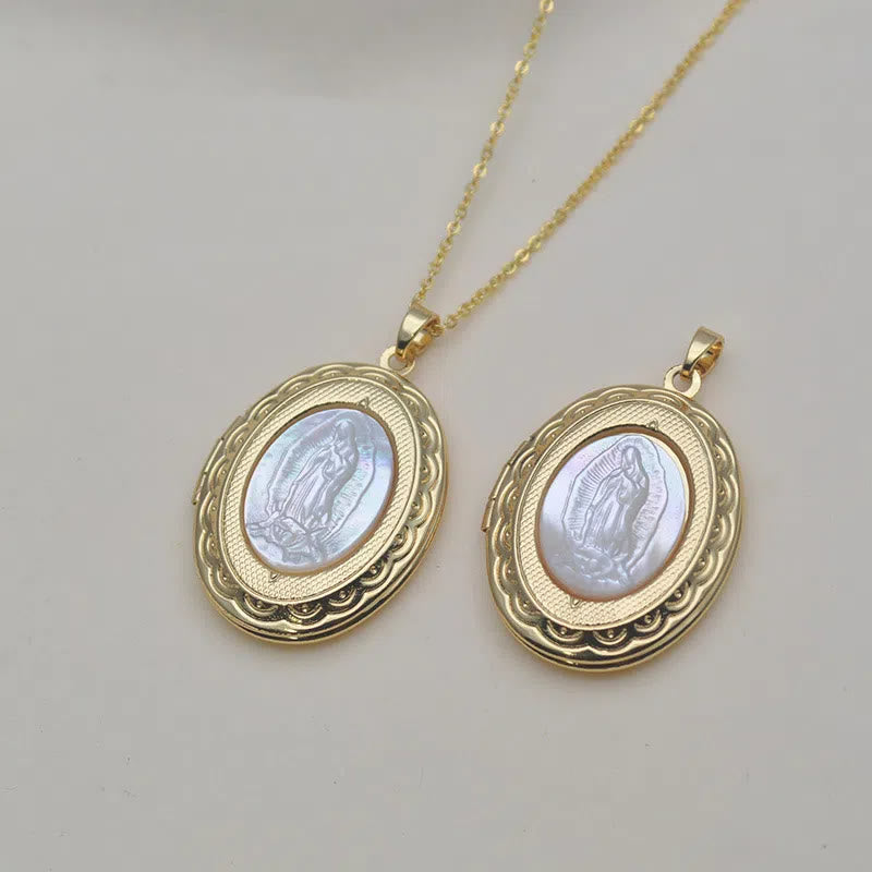 Collar con Dije Relicario de la Virgen de Guadalupe Estilo Clásico