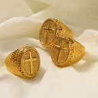 Anillo de Fe Divina con Cruz Única Estilo Clásico