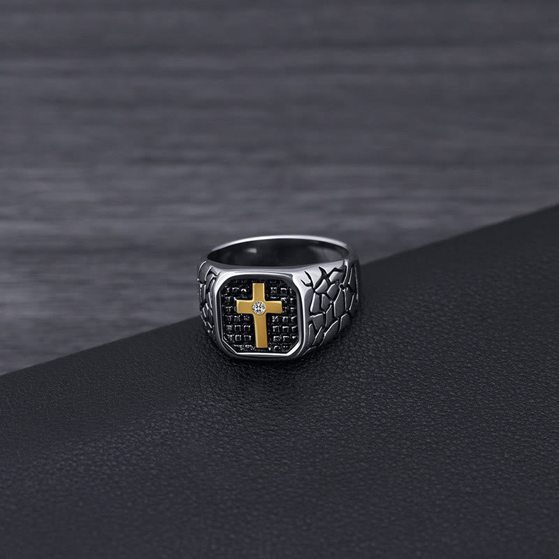 Anillo de Fe Divina con Cruz y Patrón de Piedra Agrietada Estilo Clásico
