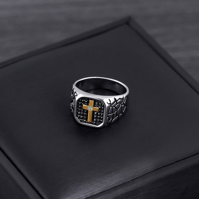 Anillo de Fe Divina con Cruz y Patrón de Piedra Agrietada Estilo Clásico