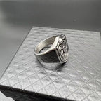 Anillo de Protección Sagrada Escudo de las Cruzadas Estilo Clásico