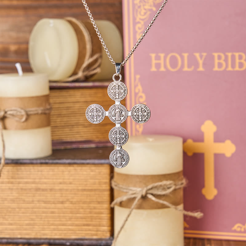 Collar con Dije de Protección Divina Cruz de San Benito Estilo Retro Clásico