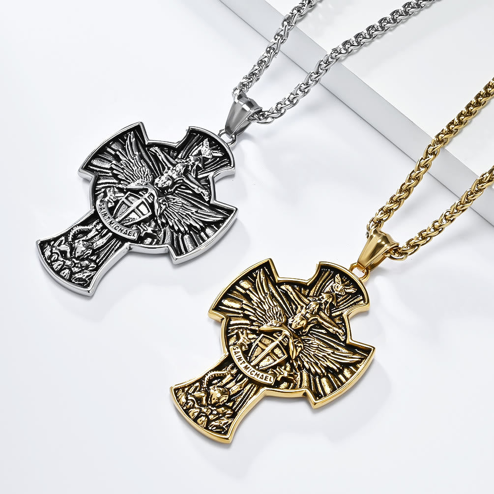 Collar con Dije de San Miguel Arcángel Guardián de la Fe Estilo Clásico