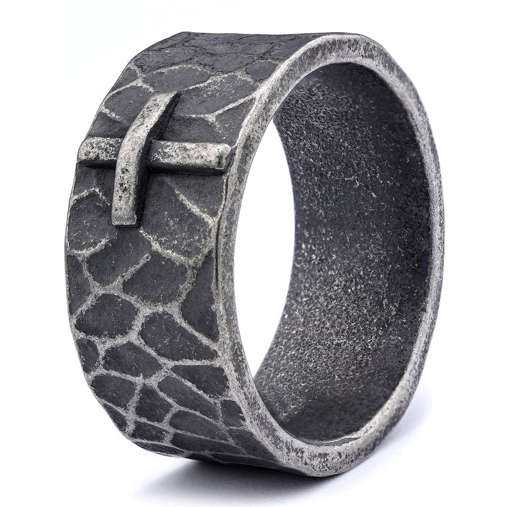 Anillo de Cruz de Piedra Forjada con Textura Antigua Estilo Vintage