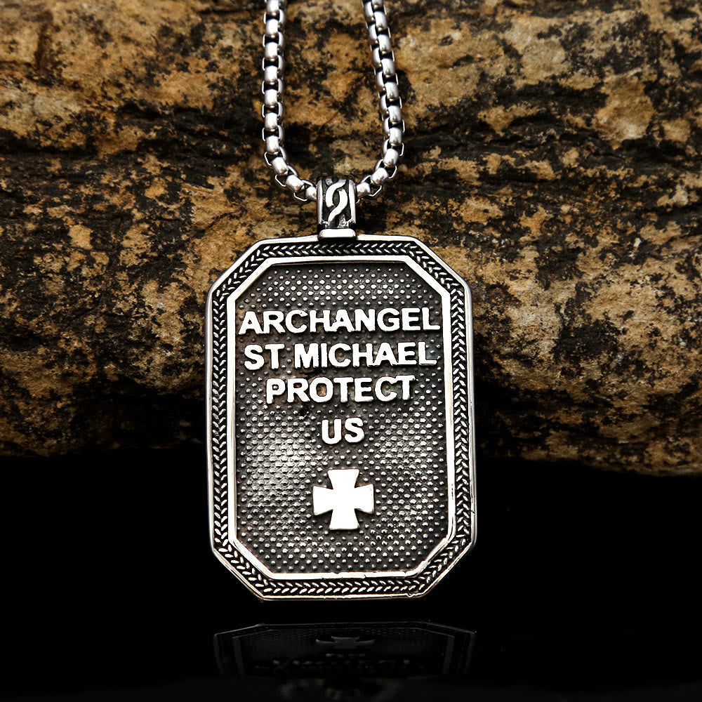 Collar de Acero Inoxidable con Dije "San Miguel Arcángel Protégenos" Estilo Retro