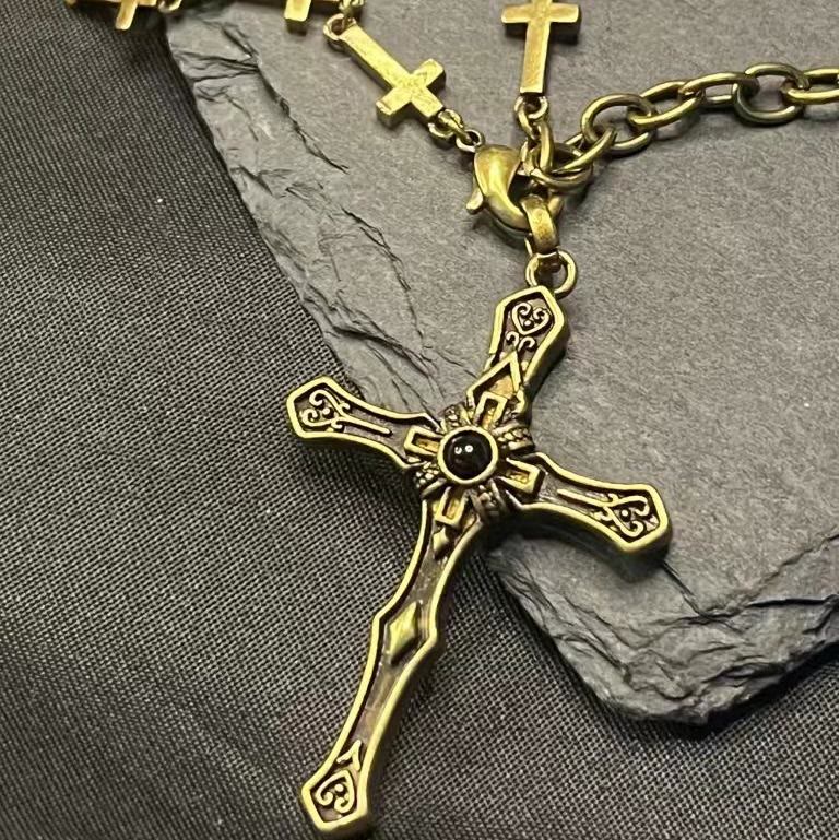 Collar con Dije de Cruz de Salvación Sagrada Estilo Moderno
