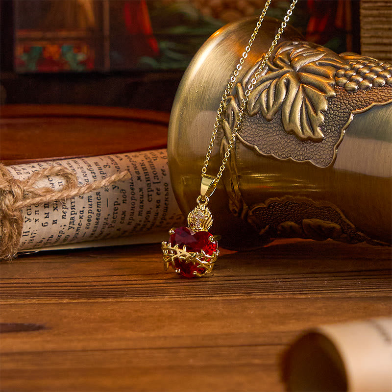 Collar con Dije del Sagrado Corazón de Jesús con Gemas Rojas Estilo Moderno