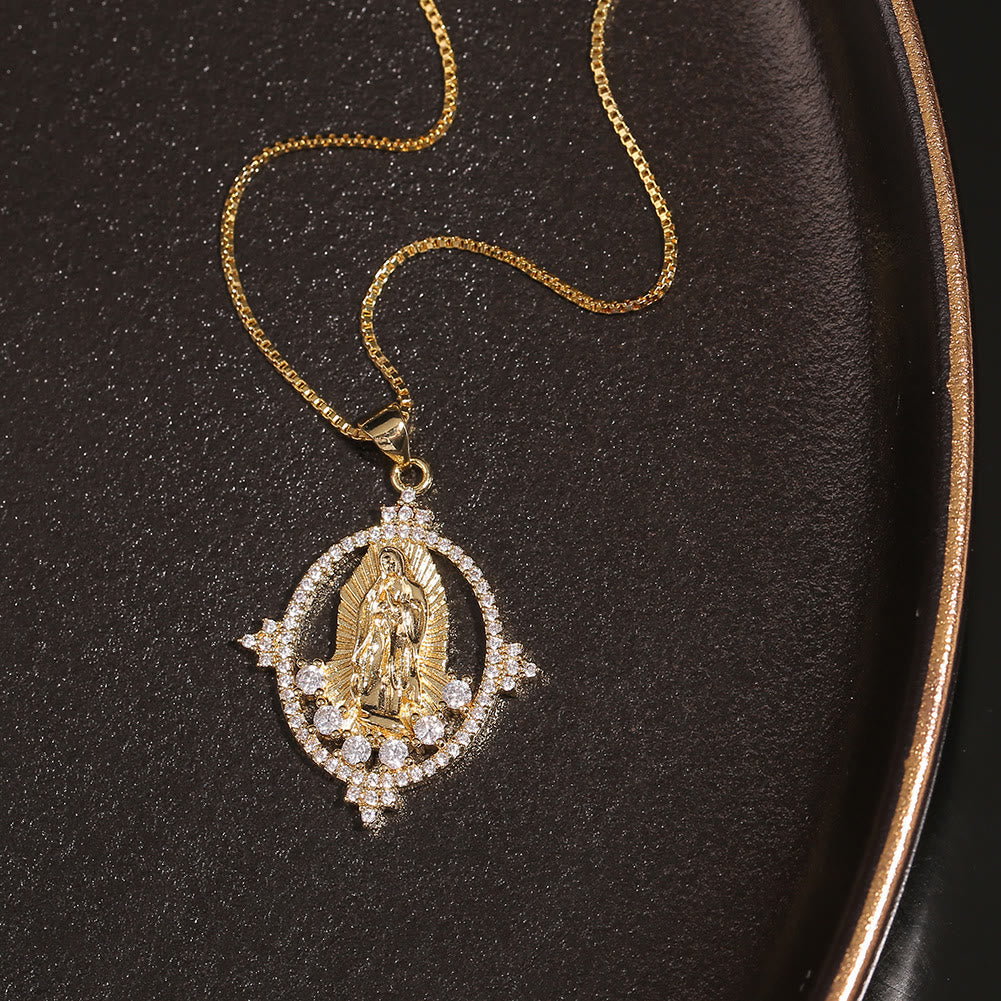 Collar con Dije de Gemas de la Virgen de Guadalupe Estilo Lujo