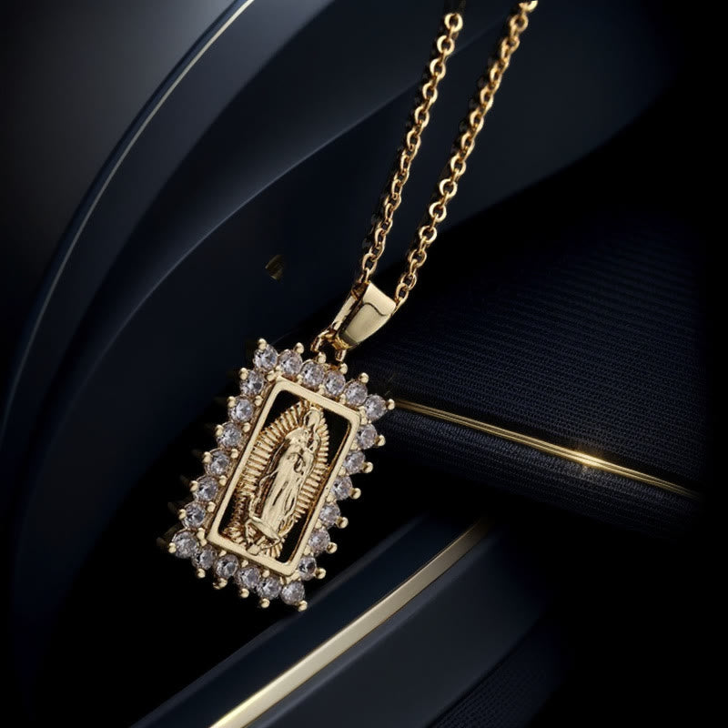 Collar de la Virgen María con Dije de Circonita Micro-Pavé de Colores