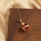 Collar con Dije del Sagrado Corazón de Jesús con Gemas Rojas Estilo Moderno