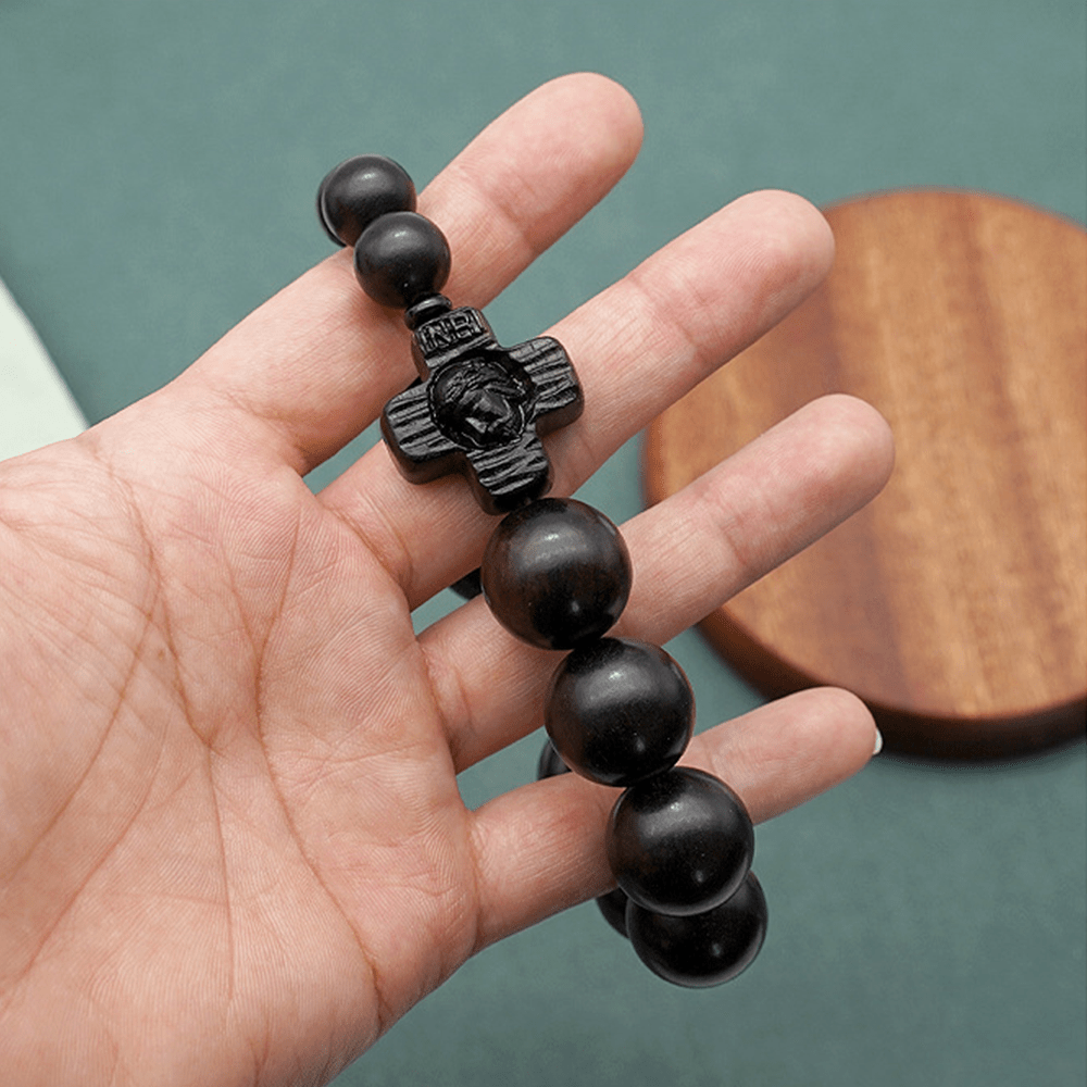 Pulsera Rosario Clásica de Sándalo Negro con Cruz de Jesucristo