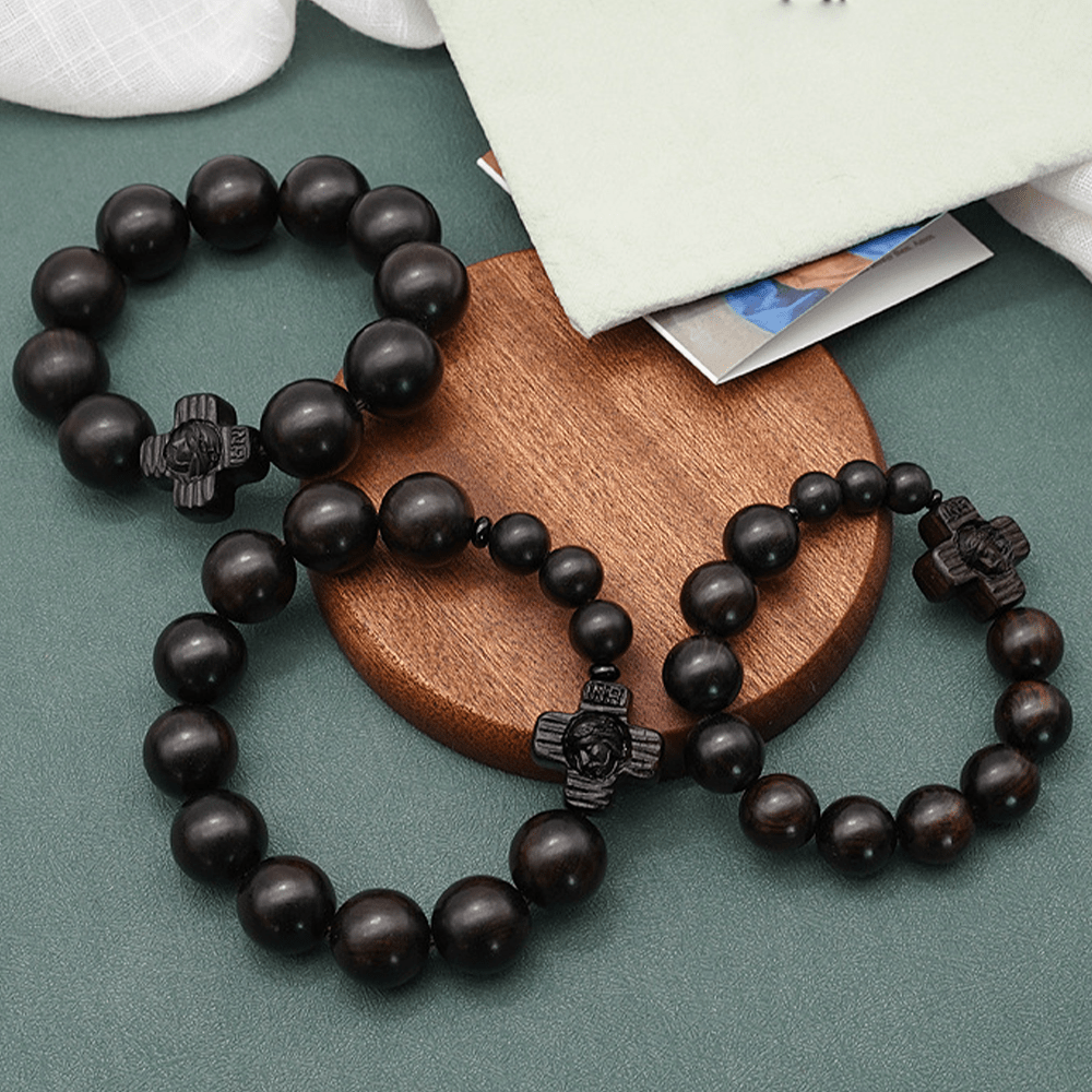 Pulsera Rosario Clásica de Sándalo Negro con Cruz de Jesucristo