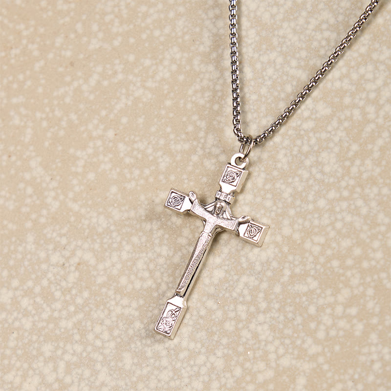 Collar Minimalista con Dije Crucifijo de Jesús con Rosas de Diseño Exclusivo