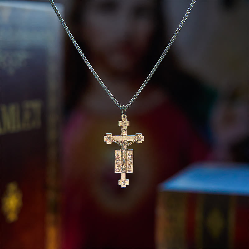 Collar con Dije de Bendición Crucifijo de Jesús con Ángeles de Diseño Exclusivo